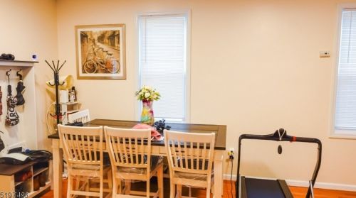 68 Kuna Ter, Irvington NJ  07111-2919 exterior