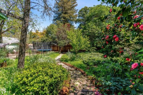 753 Oak St, Ukiah CA  95482-3901 exterior