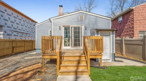 32 Linden St, Perth Amboy NJ  08861-4732 exterior