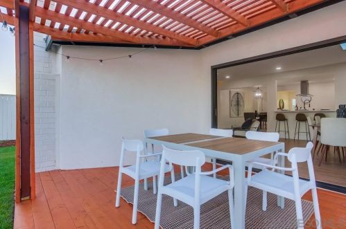 3065 Greyling Dr, San Diego CA  92123-2937 exterior