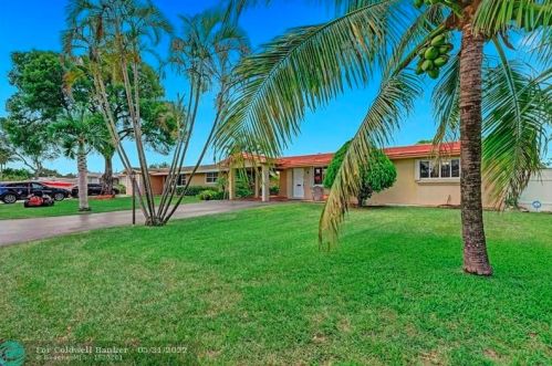 8821 11th Ct, Hollywood, FL 33024-4710