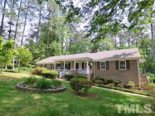 3117 Cartwright Dr, Raleigh, NC 27612-2177