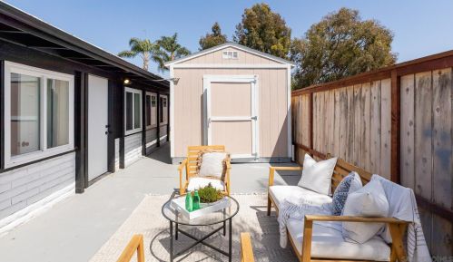 725 Teaberry St, Encinitas CA  92024-3353 exterior