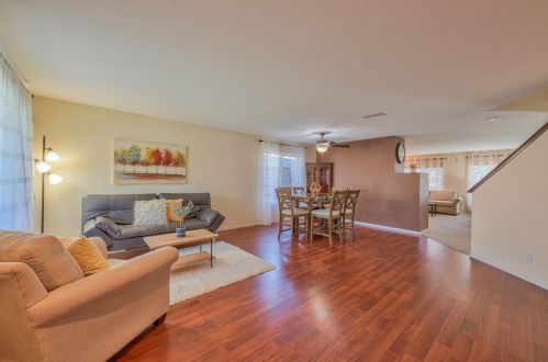 2431 Glenview Dr, Hollister, CA 95023-8094