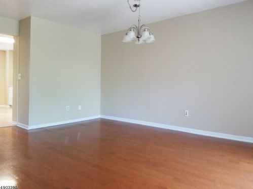 603 Maple Hill Dr, Woodbridge NJ  07095-4107 exterior