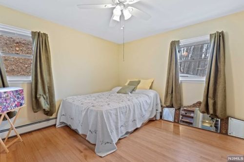 29 Ramapo Hills Blvd, Oakland NJ  07436-3906 exterior