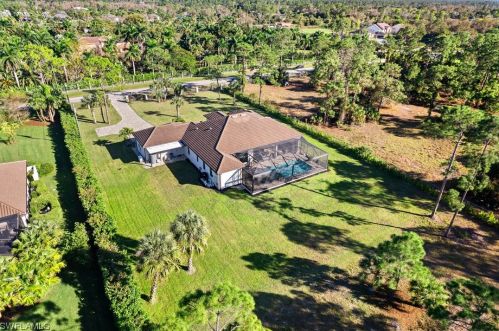 631 25th St, Naples FL  34120-1843 exterior