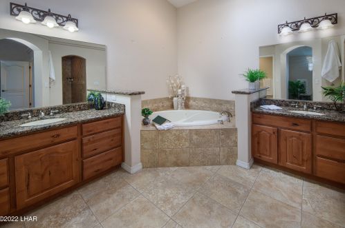 3560 Wayward Wind Dr, Lake Havasu City AZ  86406-6360 exterior