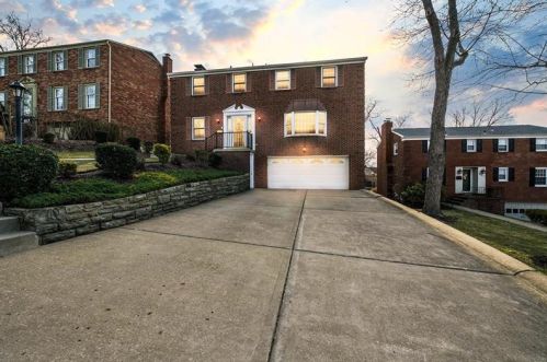 917 Parkview Dr, Pittsburgh, PA 15243-1115