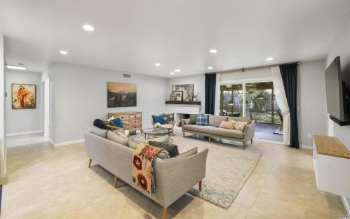 218 Sandalwood Ct, Vacaville CA  95687-5238 exterior