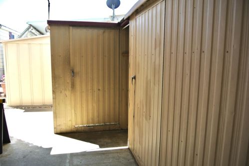 194 La Paloma Dr, Lodi CA  95240-0711 exterior