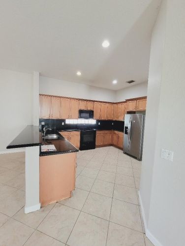 1038 Grove Park Cir, Boynton Beach, FL 33436-9436