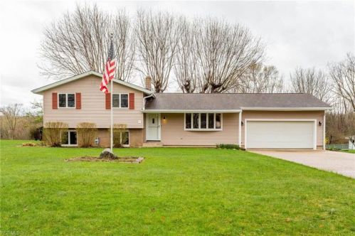 4284 Huffman Rd, Medina, OH 44256-8629
