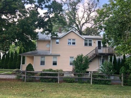 16 Raymond St, New Canaan, CT 06840-5619