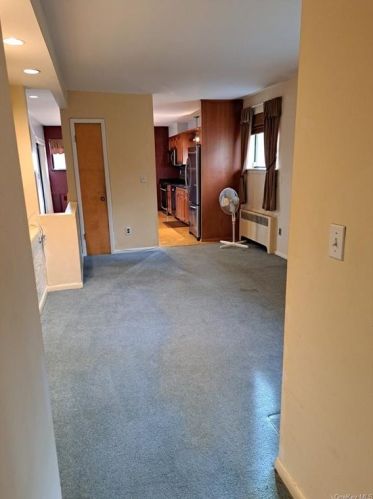 20 Lincoln Pl, White Plains NY  10603-2152 exterior