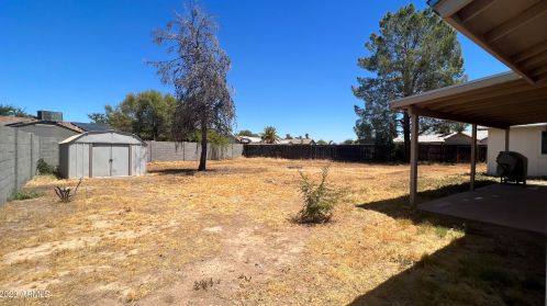 6206 Zoe Ella Way, Glendale AZ 85306-2823 exterior