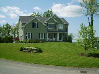 57 Crimson Cir, Troy, NY 12180-2503