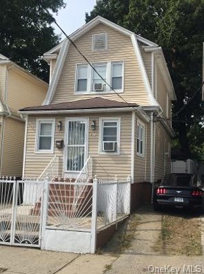 4427 Edson Ave, Bronx, NY 10466-1215