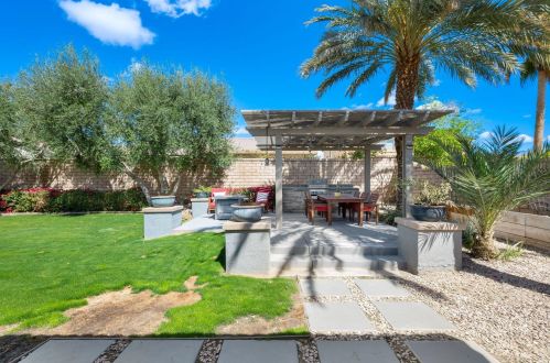 82556 Belfort Ct, Indio CA  92203-4044 exterior