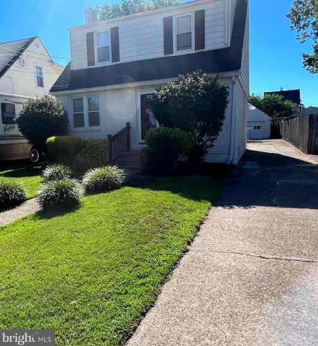 14 Beechwood Ave, Camden NJ  08107-1319 exterior