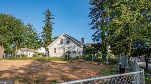 441 Byberry Rd, Philadelphia PA 19116-2001 exterior