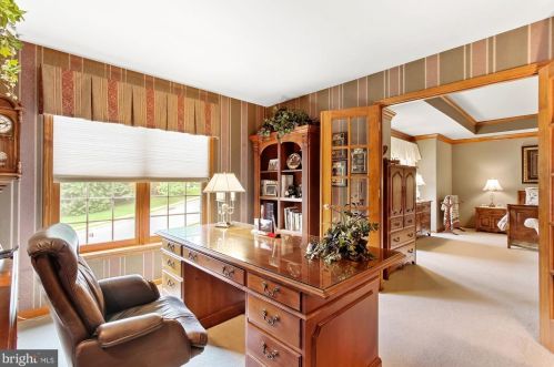 306 Deer Path Dr, Red Lion PA  17356-7800 exterior