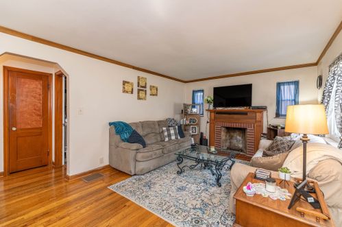 337 Riddle Pl, Newport, KY 41071-2622