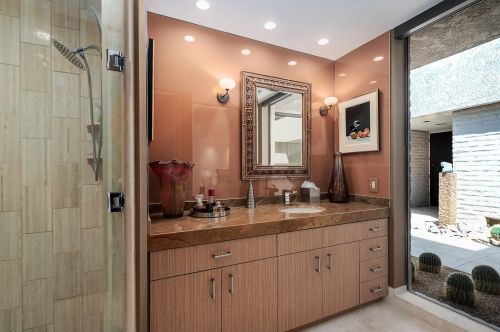 14 Cromwell Ct, Rancho Mirage CA  92270-2584 exterior