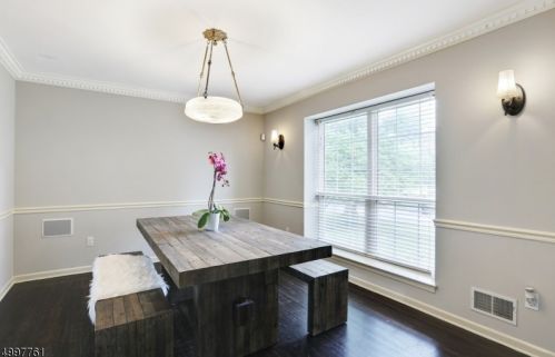 3 Orchard Ct, Montclair NJ  07042-3130 exterior