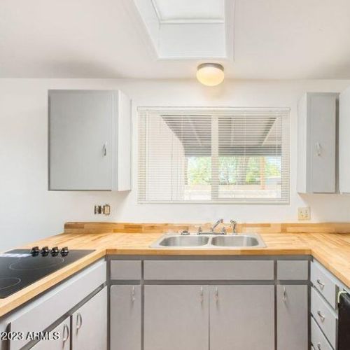 11 Danser Dr, Sierra Vista AZ  85635-1101 exterior