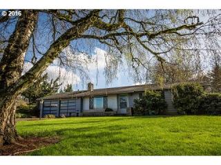 17370 Belview Ln, Happy Valley, OR 97089-8869