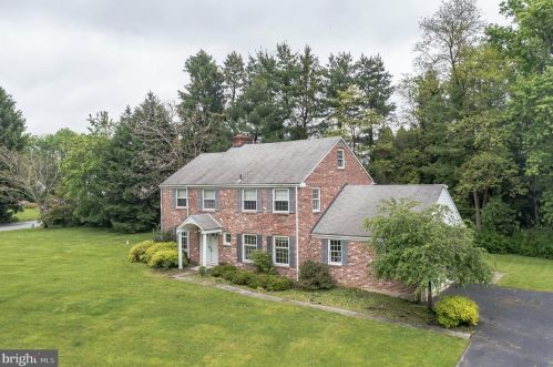 507 Green Hill Ln, Berwyn, PA 19312-1921
