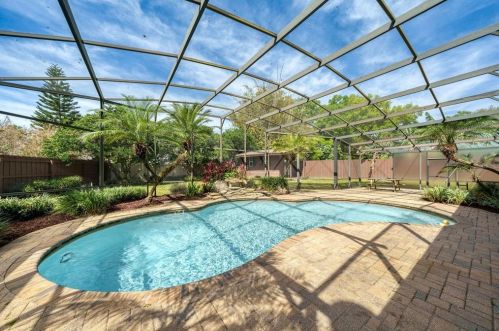 552 Lake Ave, Altamonte Springs FL  32701-3639 exterior