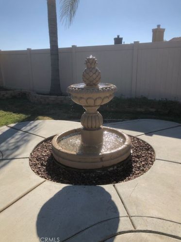 705 Greenwood St, Beaumont CA  92223-7119 exterior