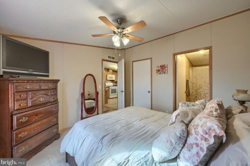 251 Buttercup Dr, Smithville PA  17560-9612 exterior