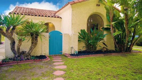 466 25th St, Long Beach, CA 90806-3108