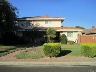 8515 Cherokee Dr, Downey, CA 90241-2640