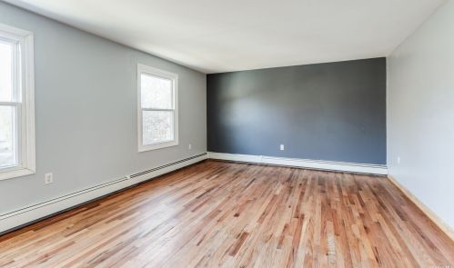 12 Ramblewood Rd, Shoreham NY  11786-2300 exterior