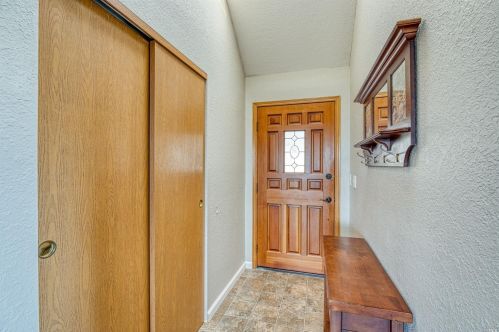 19520 Stonegate Rd, Middletown, CA 95467-8801