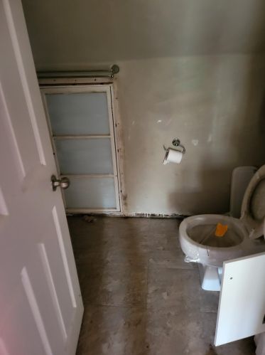 3863 55, Milwaukee WI 53220-2045 exterior