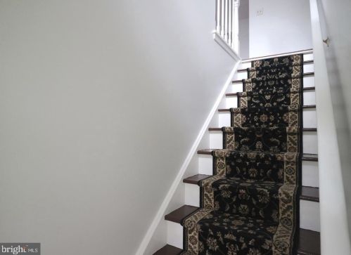 2406 Brookhaven Dr, Yardley, PA 19067-6376