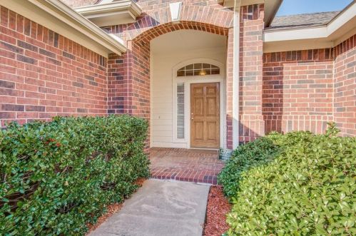 2821 Hollow Ridge Dr, Denton, TX 76210-0339