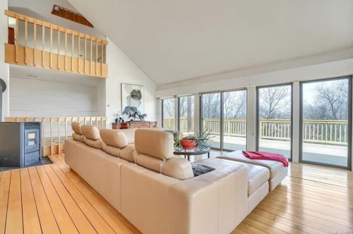 5 Peach Tree Ln, Warwick, NY 10990-3133