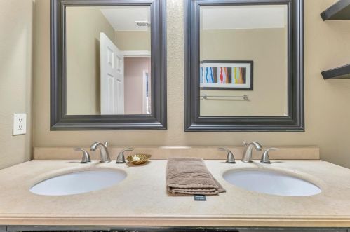 17337 Tassajara Cir, Morgan Hill CA  95037-7023 exterior