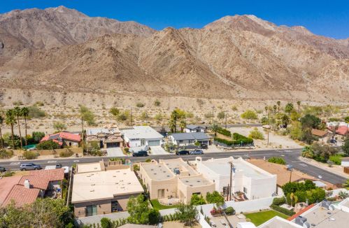54560 Avenida Madero, La Quinta CA  92253-3725 exterior