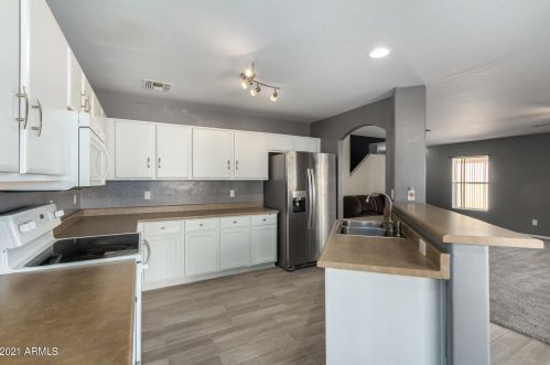 22016 Solano Dr, Buckeye AZ  85326-5927 exterior