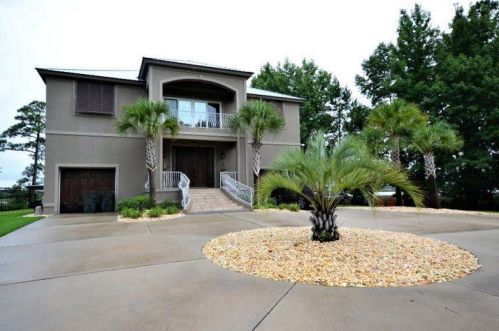 4321 Jelinek Dr, Milton, FL 32583-3203