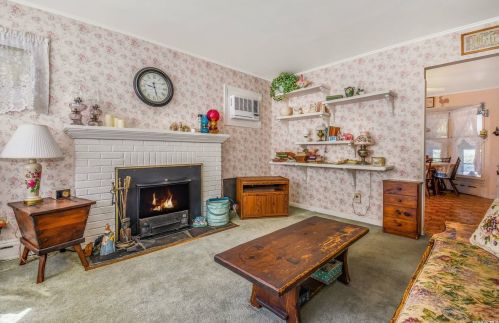 11 Rambling Rd, Northport NY  11768-2315 exterior