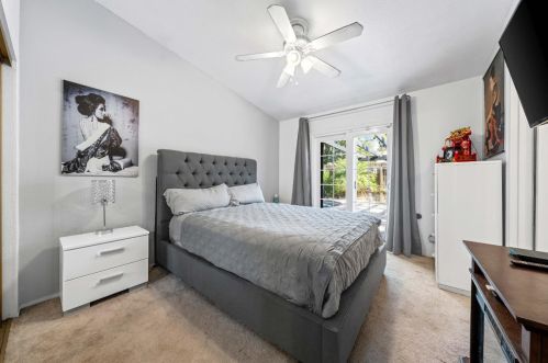 9271 Briles Ct, Elk Grove CA  95624-2451 exterior