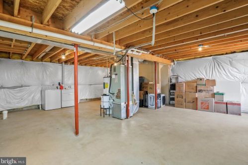 801 High Top Rd, Linden VA  22642-5445 exterior